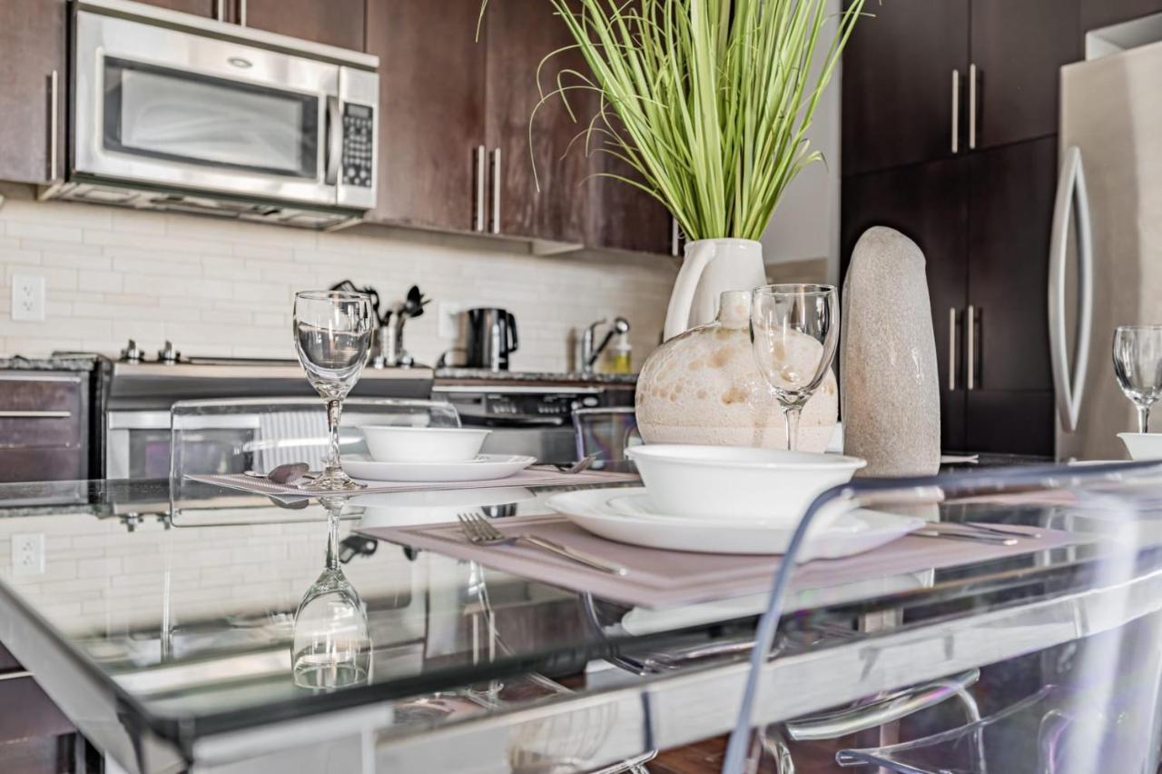 Luxury Apartments In Mississauga Bagian luar foto