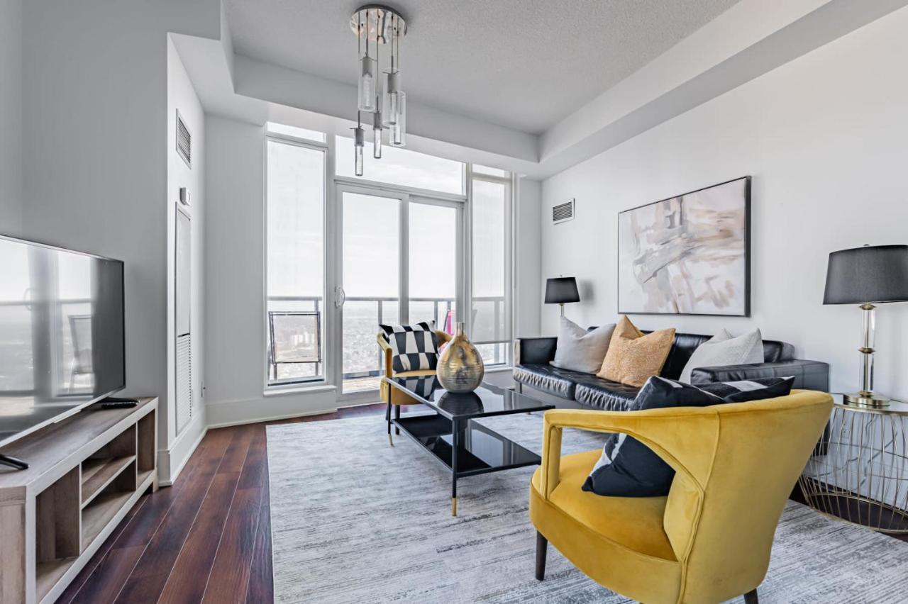 Luxury Apartments In Mississauga Bagian luar foto
