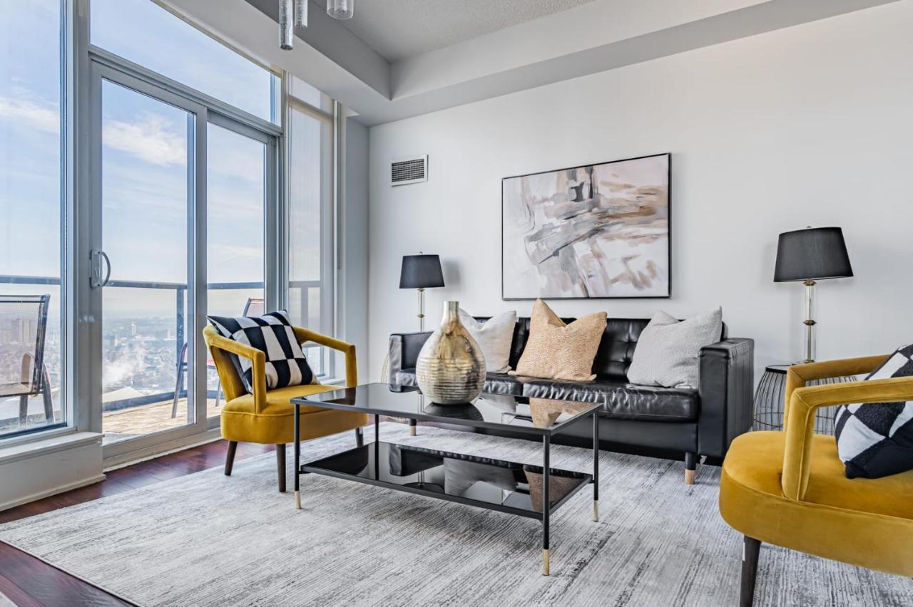 Luxury Apartments In Mississauga Bagian luar foto