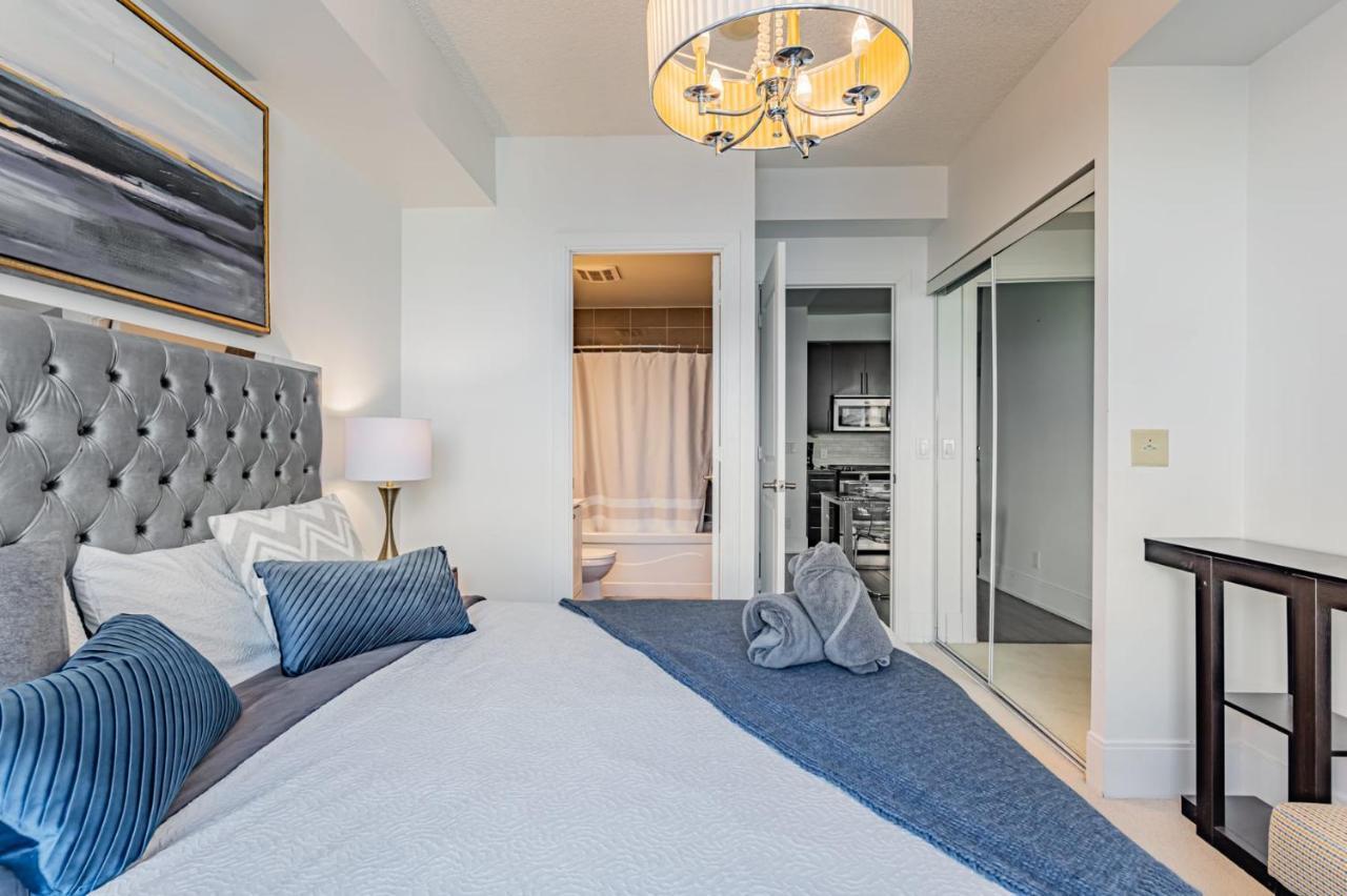 Luxury Apartments In Mississauga Bagian luar foto