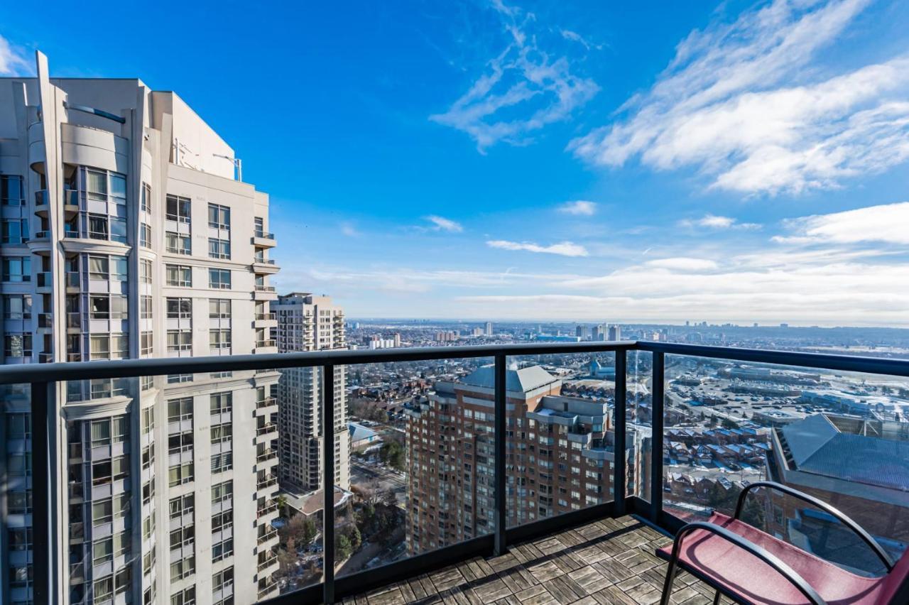 Luxury Apartments In Mississauga Bagian luar foto