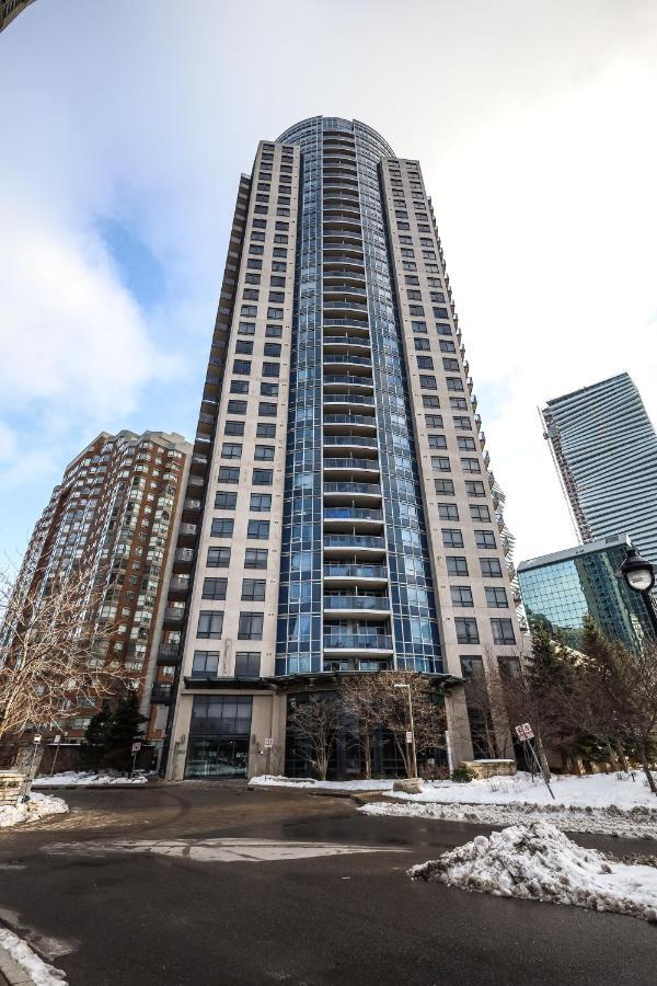 Luxury Apartments In Mississauga Bagian luar foto