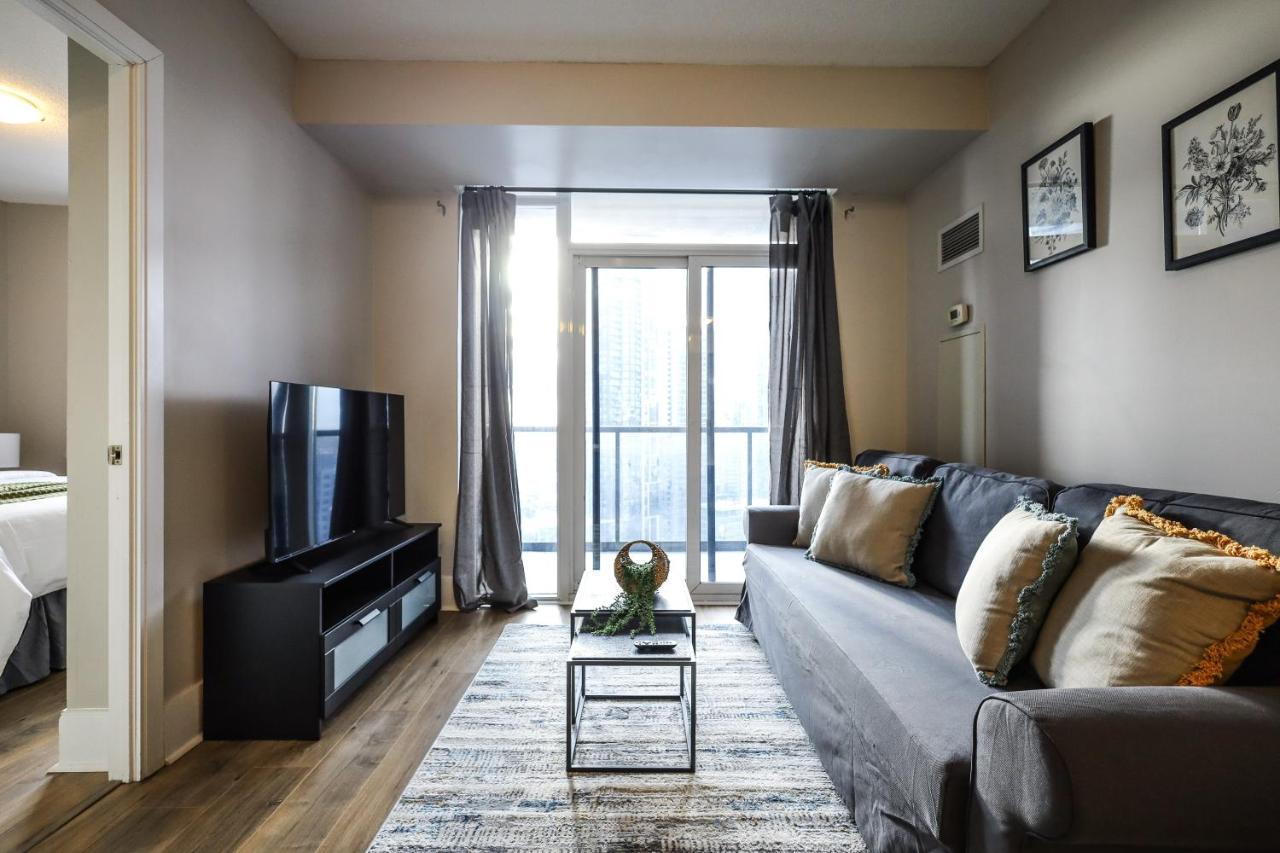 Luxury Apartments In Mississauga Bagian luar foto
