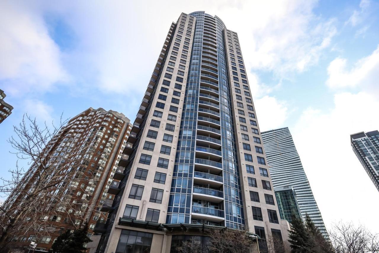Luxury Apartments In Mississauga Bagian luar foto